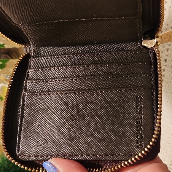 Michael Kors Brown & Gold Short Wallet - Picture 4 of 10